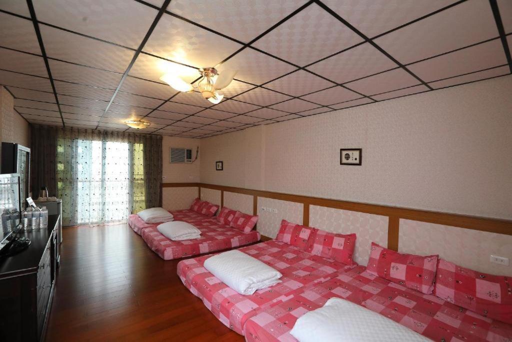 First Place B&B Hualien Exterior foto